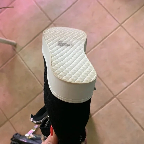 Steve Madden wedge sneakers - Picture 3 of 3